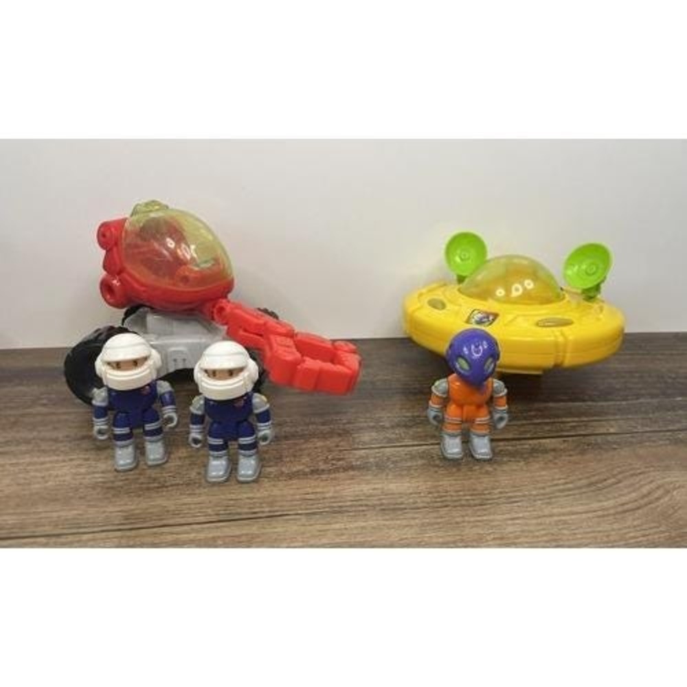 Vintage Astronauts & Alien UFO Vehicle Space Astronauts Set Moon Planets